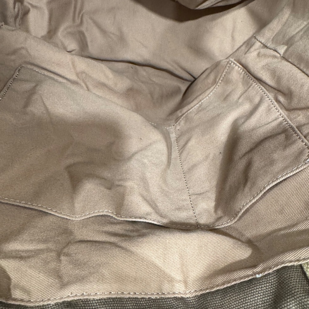 G.I.L.I. Large Tote Olive Green with Orange Tassels - Picture 8 of 10